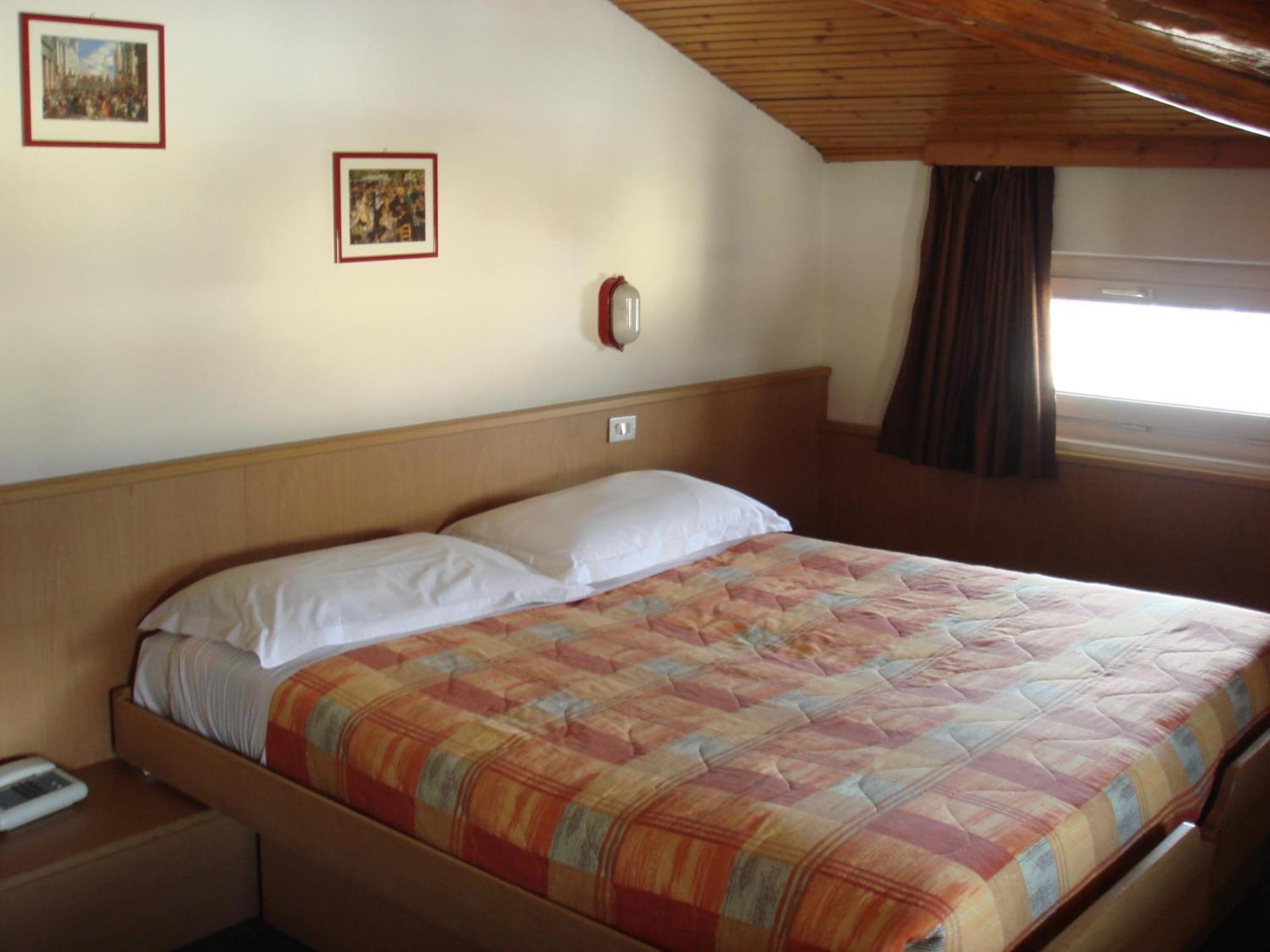 Hotel Capitani Бормио Экстерьер фото